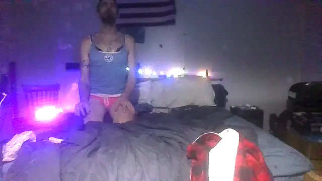 Bi curious86 online show from April 20, 2026, 2:03 am