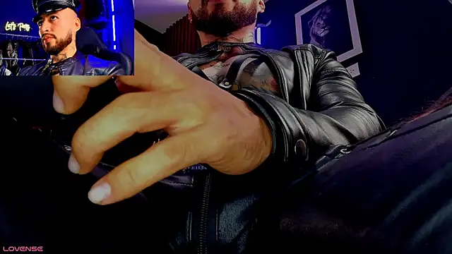 Snapshot of billyMayer_ chatting on October 10, 2025, 5:03 pm billyMayer online show from October 10, 2025, 5:03 pm