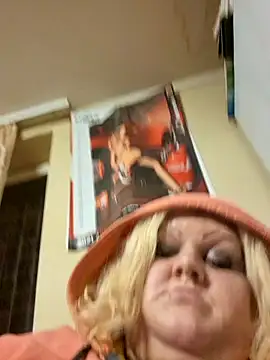 Snapshot of ducicsajsziii chatting on March 14, 2025, 5:57 pm ducicsajsziii online show from March 14, 2025, 5:57 pm