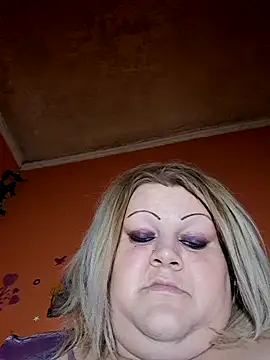 Snapshot of ducicsajsziii chatting on May 16, 2026, 6:23 am ducicsajsziii online show from May 16, 2026, 6:23 am