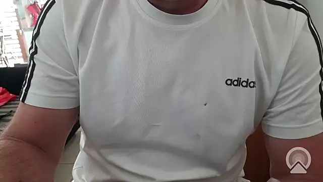 Ivanxx712 online show from October 28, 2025, 4:06 pm