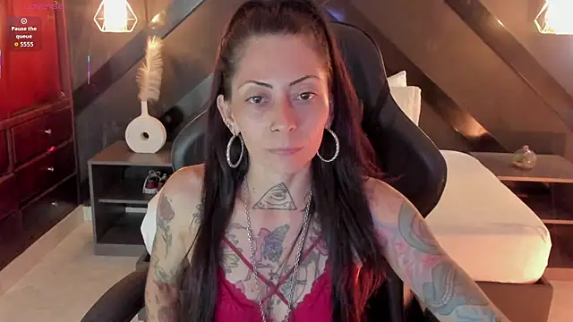 Snapshot of dark_gotica chatting on February 17, 2026, 7:11 pm dark gotica online show from February 17, 2026, 7:11 pm