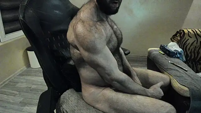 Hugealphabeast online show from December 25, 2024, 7:13 pm