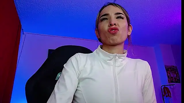Snapshot of Niky_777 chatting on October 15, 2025, 11:46 pm Niky 777 online show from October 15, 2025, 11:46 pm
