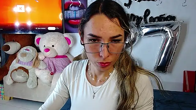 Snapshot of Niky_777 chatting on December 2, 2025, 2:56 am Niky 777 online show from December 2, 2025, 2:56 am