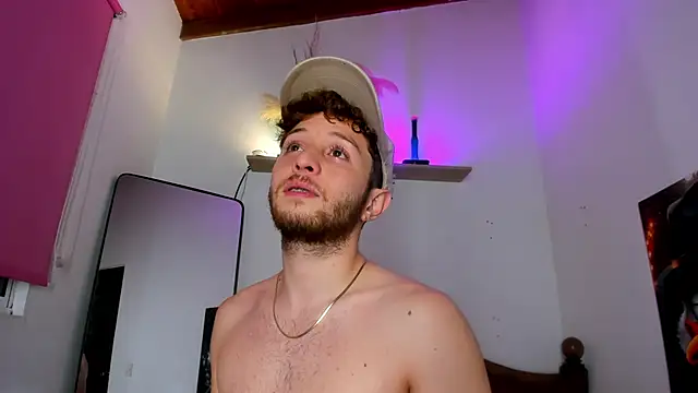 Juan Castano online show from October 9, 2025, 11:27 pm