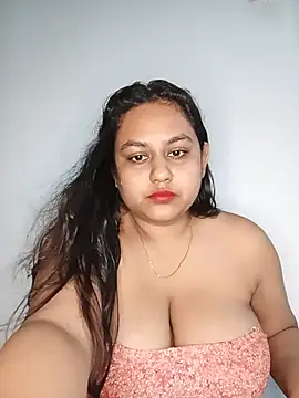 Snapshot of bumblebeegirl chatting on June 13, 2026, 12:58 pm bumblebeegirl online show from June 13, 2026, 12:58 pm