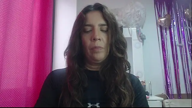 Snapshot of Victoria_meester chatting on February 16, 2025, 3:27 pm Victoria meester online show from February 16, 2025, 3:27 pm