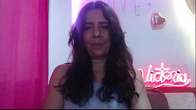 Snapshot of Victoria_meester chatting on March 2, 2025, 8:03 pm Victoria meester online show from March 2, 2025, 8:03 pm