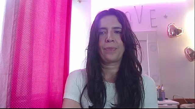 Snapshot of Victoria_meester chatting on February 25, 2025, 5:19 pm Victoria meester online show from February 25, 2025, 5:19 pm