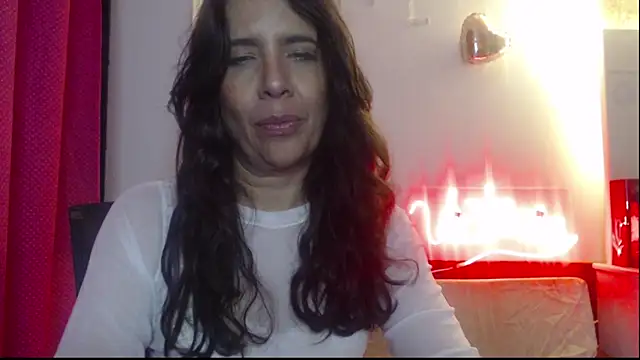 Snapshot of Victoria_meester chatting on March 9, 2025, 12:21 am Victoria meester online show from March 9, 2025, 12:21 am