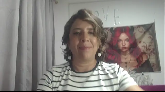 Snapshot of Victoria_meester chatting on November 23, 2025, 9:36 pm Victoria meester online show from November 23, 2025, 9:36 pm