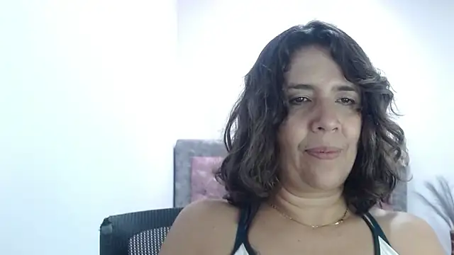 Snapshot of Victoria_meester chatting on June 9, 2026, 8:10 pm Victoria meester online show from June 9, 2026, 8:10 pm