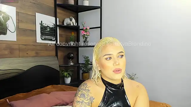 Snapshot of KatyaBlonding chatting on October 26, 2025, 4:29 pm KatyaBlonding online show from October 26, 2025, 4:29 pm