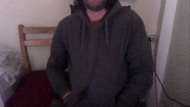 Snapshot of Davidhv2022 chatting on December 9, 2024, 4:05 pm Davidhv2022 online show from December 9, 2024, 4:05 pm