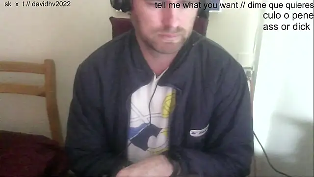 Snapshot of Davidhv2022 chatting on March 22, 2025, 3:31 pm Davidhv2022 online show from March 22, 2025, 3:31 pm
