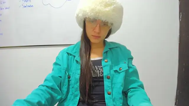 squirttati33 online show from December 1, 2025, 12:06 pm