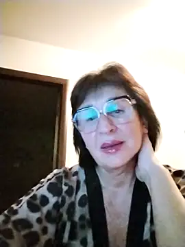 Snapshot of AlbinaXPretty chatting on October 19, 2025, 5:48 pm AlbinaXPretty online show from October 19, 2025, 5:48 pm