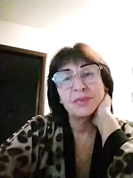 Snapshot of AlbinaXPretty chatting on November 21, 2025, 3:11 pm AlbinaXPretty online show from November 21, 2025, 3:11 pm