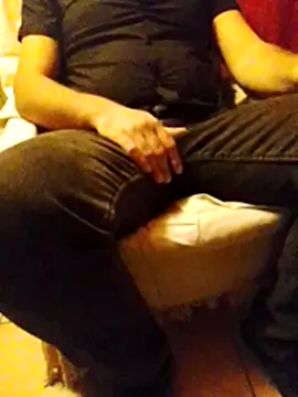 Snapshot of Passivello9 chatting on November 19, 2025, 11:49 pm Passivello9 online show from November 19, 2025, 11:49 pm