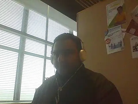 Snapshot of JohnBond009 chatting on January 21, 2025, 12:50 pm JohnBond009 online show from January 21, 2025, 12:50 pm