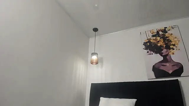 dolly zoe online show from March 26, 2026, 3:05 am