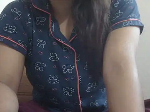 shekira99 online show from November 2, 2025, 5:34 am