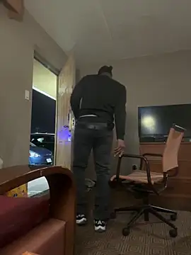 Stressreliever82 online show from April 7, 2026, 9:11 am