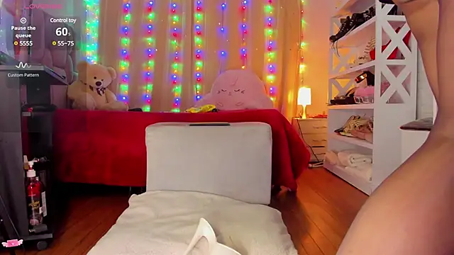 loliswet2 online show from March 19, 2025, 9:16 pm