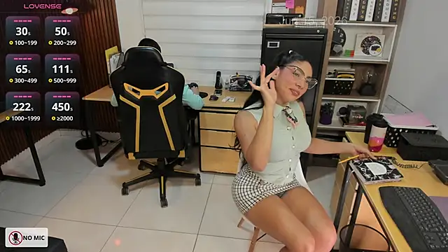 Snapshot of Office_Naughty_Girl chatting on June 15, 2026, 8:41 pm Office Naughty Girl online show from June 15, 2026, 8:41 pm
