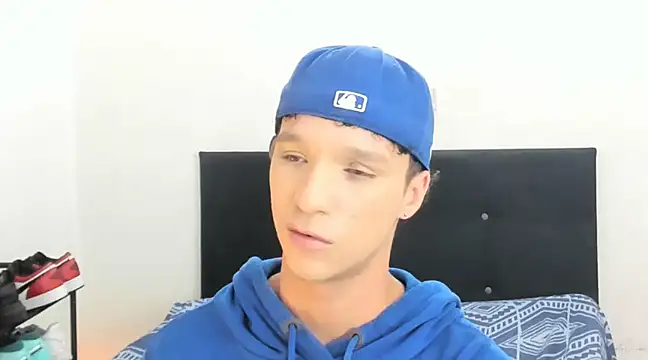 angelcortes online show from January 13, 2025, 5:55 am