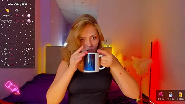 DellaRowe online show from November 20, 2025, 1:45 pm