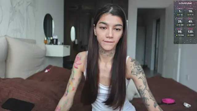 vinkitinkii online show from October 20, 2025, 7:42 am