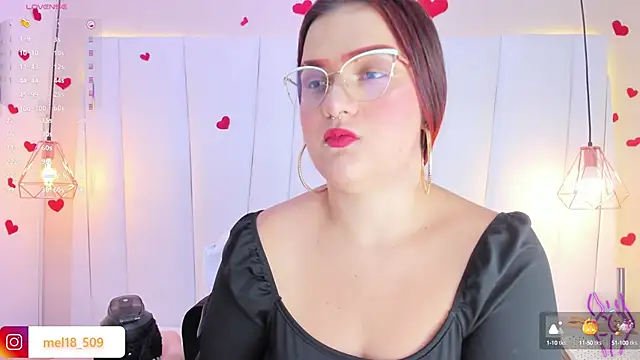 Snapshot of MelanieKlaus chatting on October 16, 2025, 11:40 am MelanieKlaus online show from October 16, 2025, 11:40 am