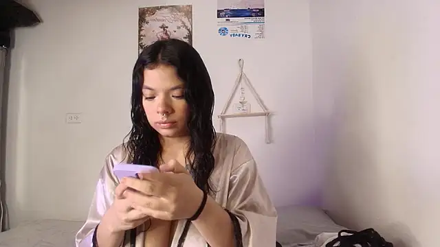 yungelitamor  online show from March 8, 2025, 5:28 am