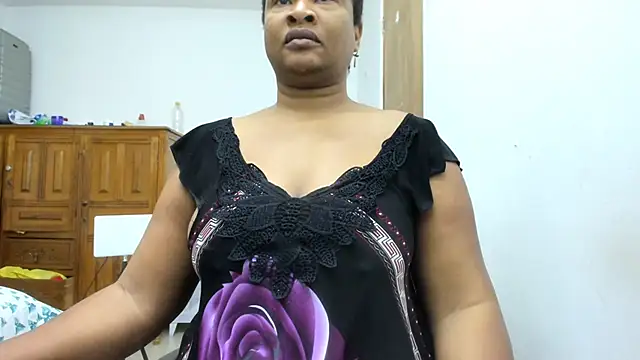 Camila sandoval 01 online show from November 17, 2025, 10:19 am