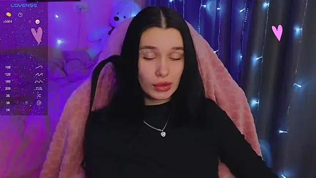 Snapshot of Amanda_Tender chatting on November 13, 2025, 10:57 pm Amanda Tender online show from November 13, 2025, 10:57 pm