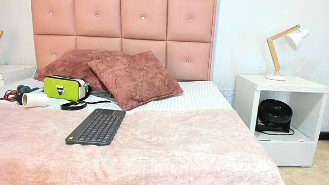 lhiamfit online show from November 9, 2025, 5:11 am