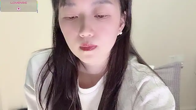 A-xena online show from December 16, 2025, 2:32 pm