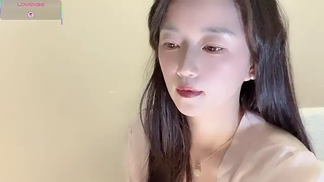 A-xena online show from December 18, 2025, 2:54 pm