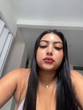 Snapshot of NatashaBrown12 chatting on May 28, 2026, 2:23 pm NatashaBrown12 online show from May 28, 2026, 2:23 pm