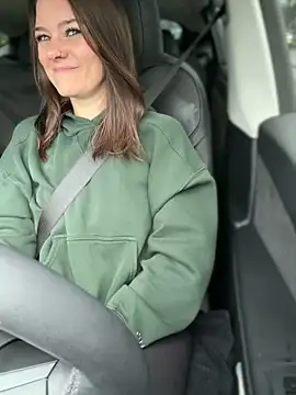 LadyLena1 online show from December 5, 2025, 7:01 pm