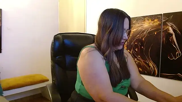 amalia brunette online show from March 10, 2026, 11:20 pm