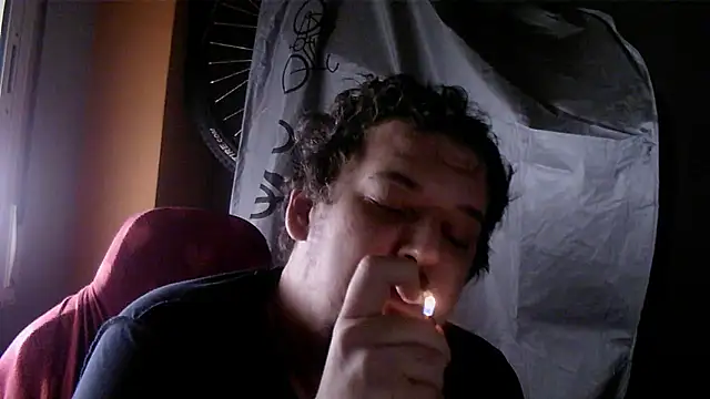 porkorossy online show from October 3, 2025, 6:48 am