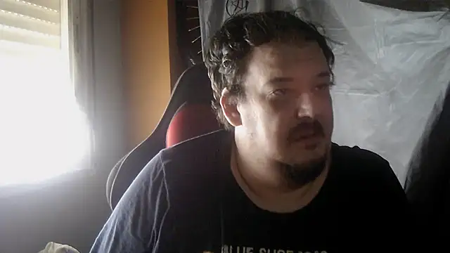 Snapshot of porkorossy chatting on July 2, 2026, 7:25 am porkorossy online show from July 2, 2026, 7:25 am