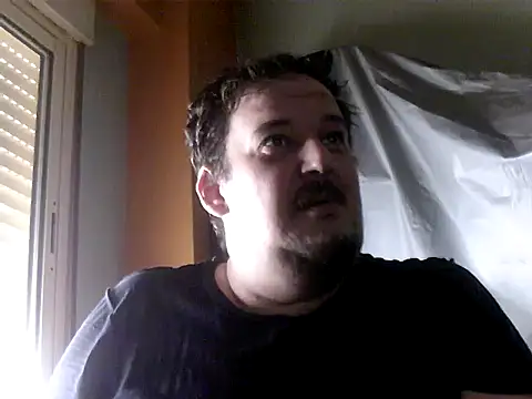 porkorossy online show from September 15, 2025, 1:22 pm