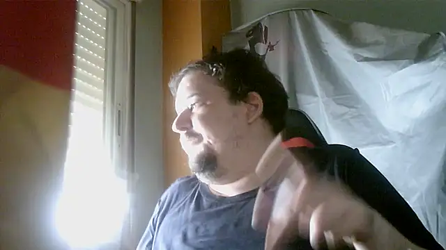 Snapshot of porkorossy chatting on June 27, 2026, 8:31 am porkorossy online show from June 27, 2026, 8:31 am