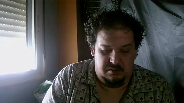 porkorossy online show from November 6, 2025, 8:07 am