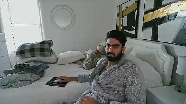 Carlos-195- online show from November 12, 2025, 10:35 pm