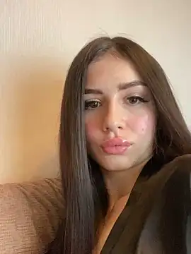 SofiaLaLight online show from February 3, 2025, 11:31 am